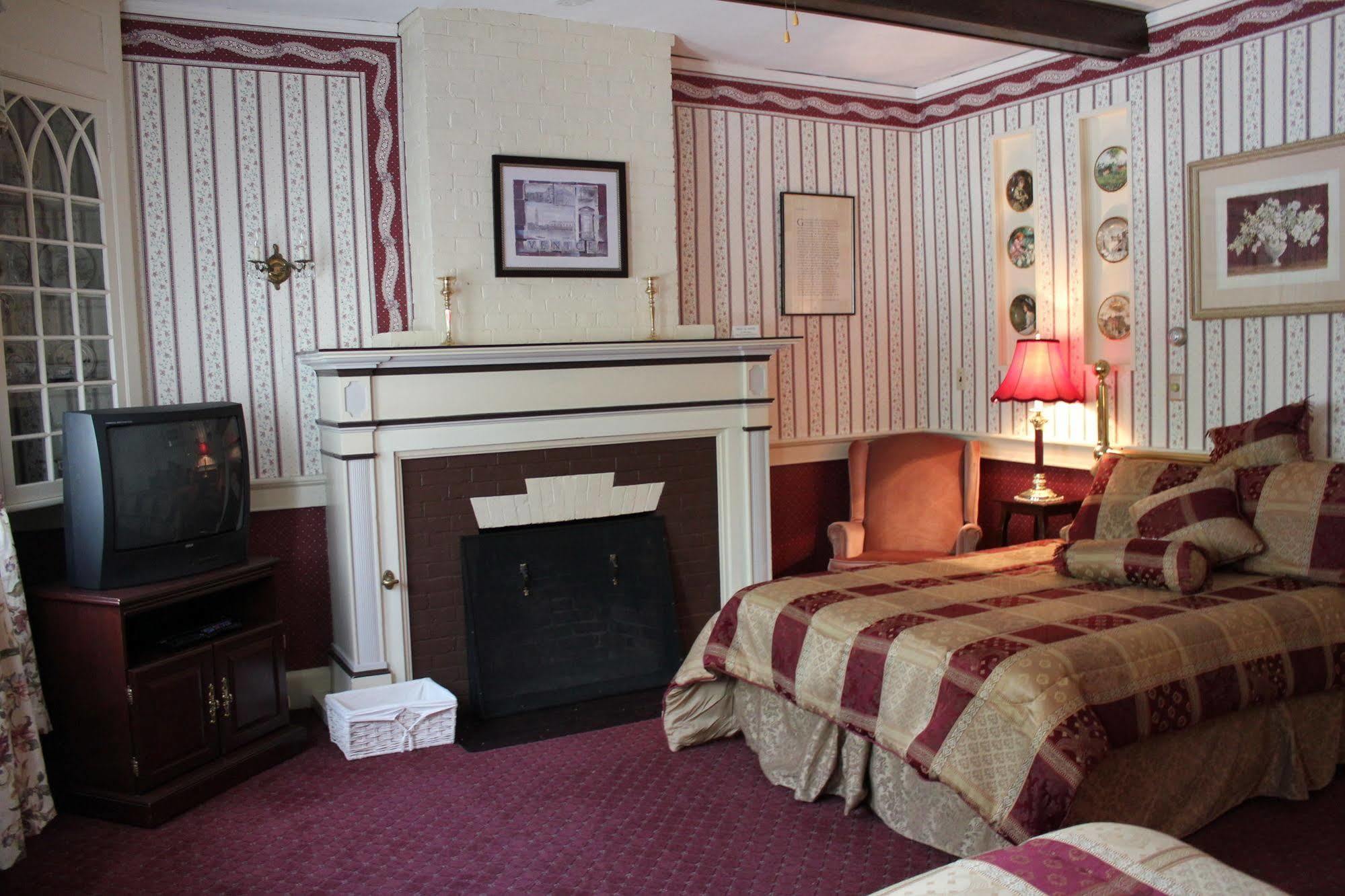 Tara Manor Inn St. Andrews By The Sea Extérieur photo