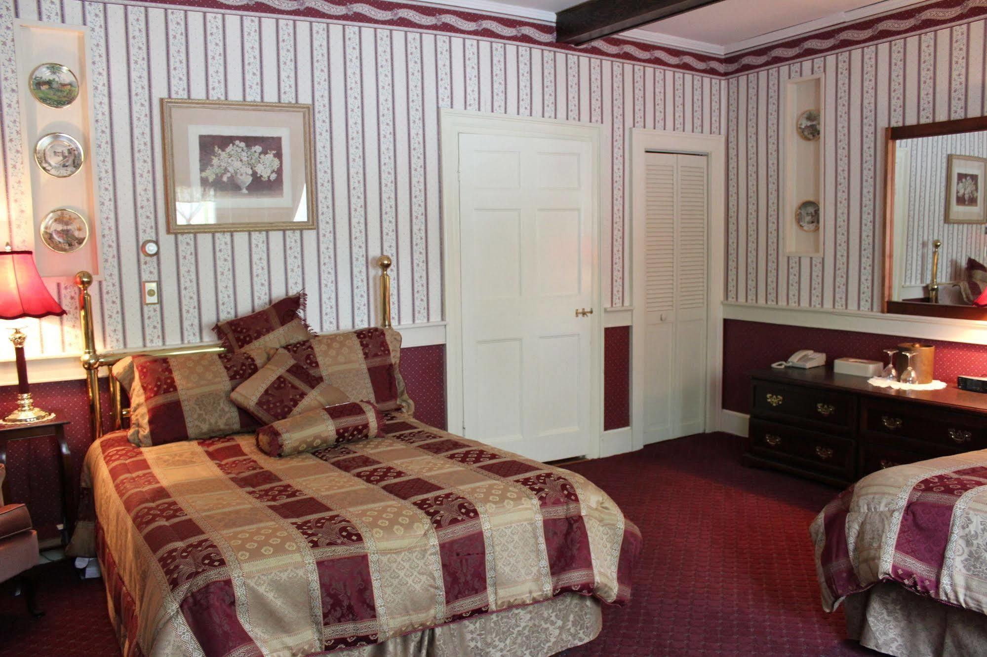 Tara Manor Inn St. Andrews By The Sea Extérieur photo